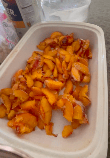 easy peach crisp with frozen peaches and pecans