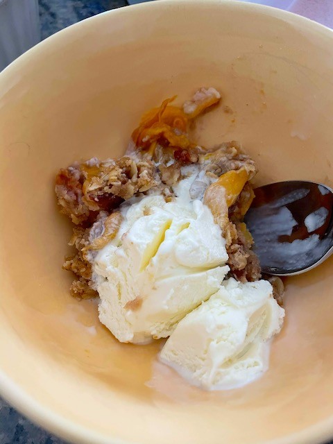 easy peach crisp with frozen peaches and pecans