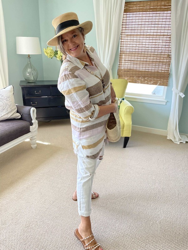 Light and easy traveling outfit- Striped linen tunic