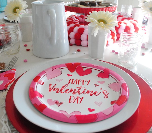 Pink and Red Valentine's Day table