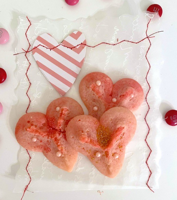 pink heart shaped spritz cookies 