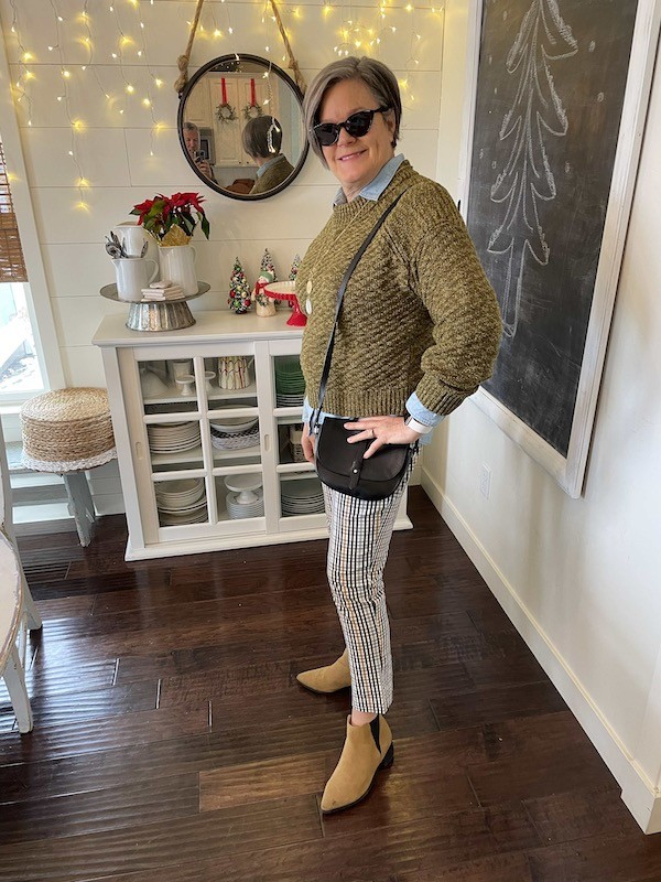 How to style plaid ankle pants 3 ways- Karins Kottage