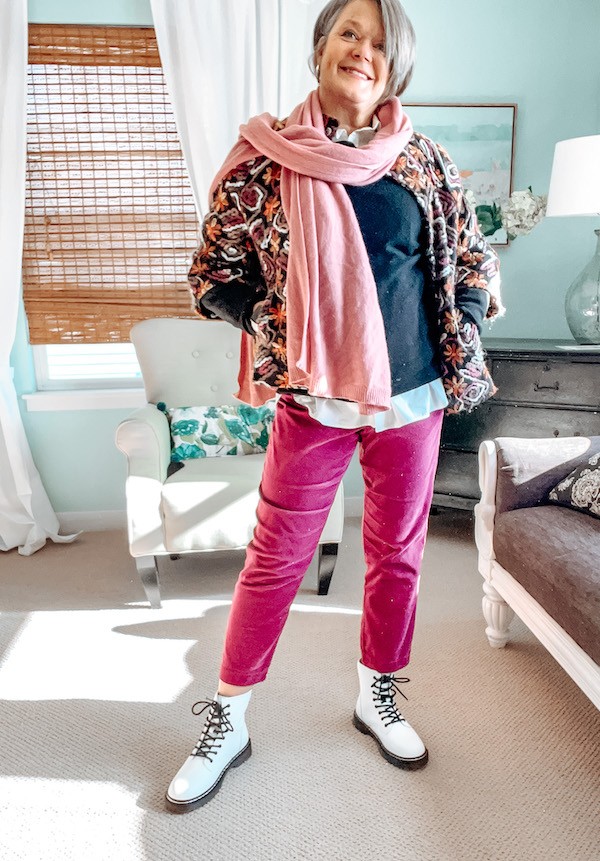 How to style pink velvet pants multiple ways- Karins Kottage