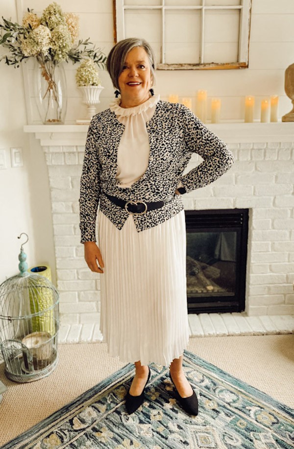 Styling a cream midi pleated skirt Karins Kottage