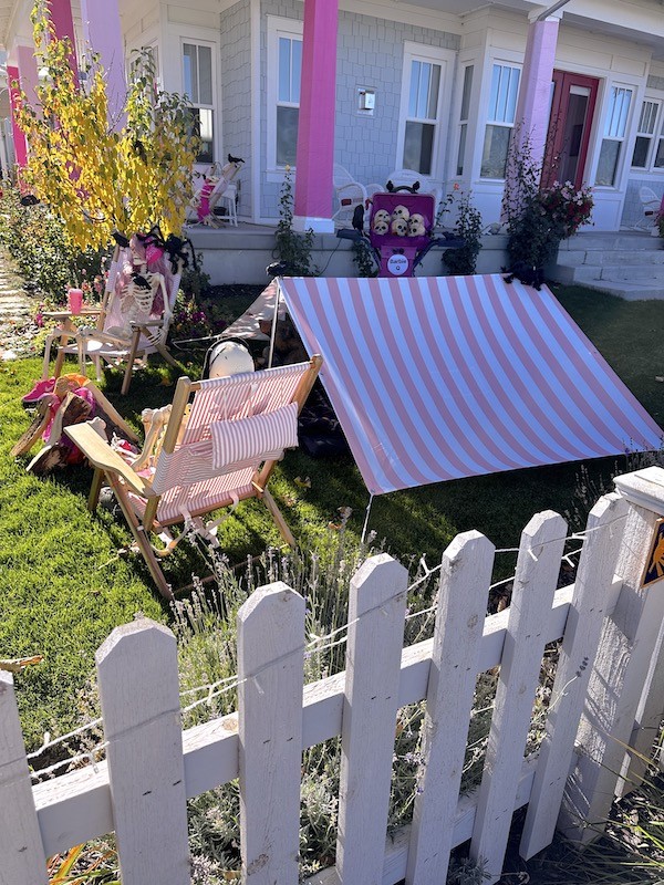 Giddy Up for a Spooky Western Barbieland Halloween Tablescape!