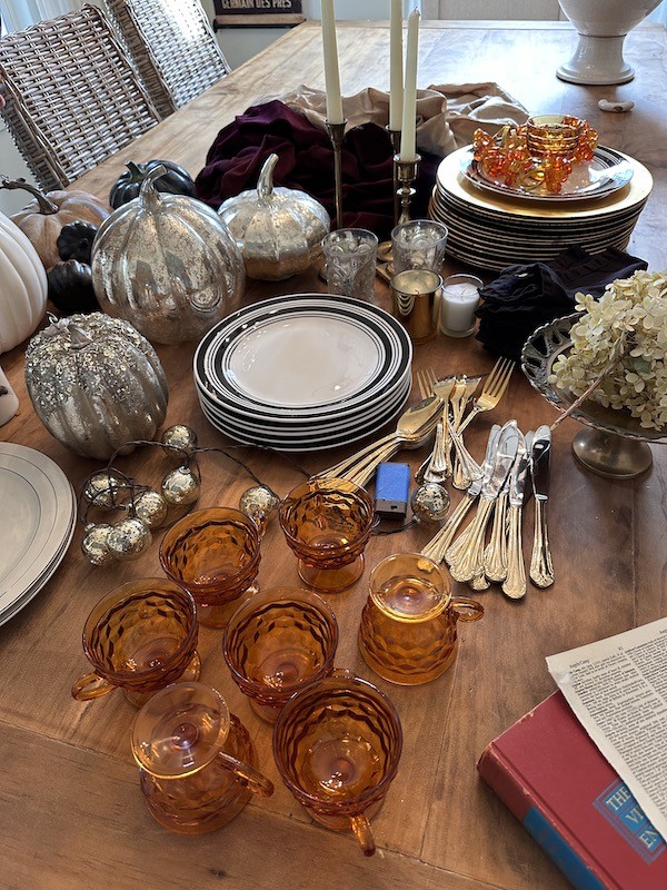 Elegant Thanksgiving Tablescape