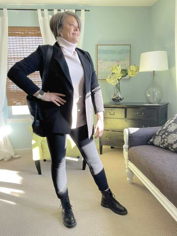 Styling Black leggings for Gals over 50 - Karins Kottage