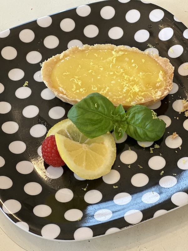 Simple Lemon Curd Mini Tarts