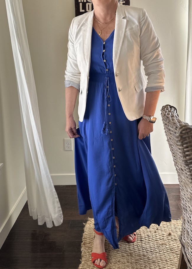 How to style the Perfect Blue Spring Dress for Women Over 50
