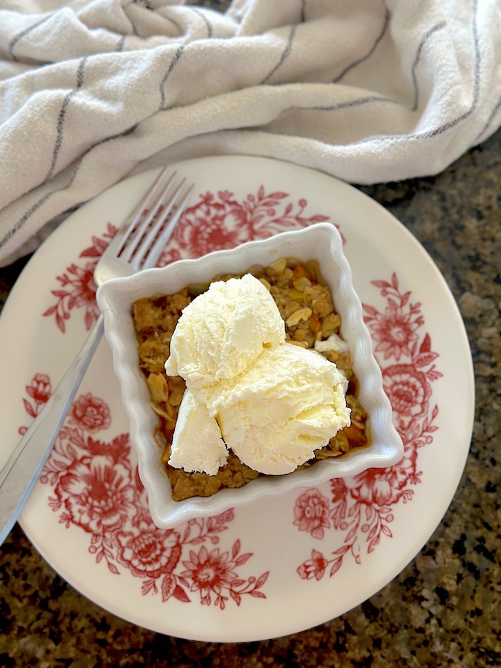 Easy Peach Crumble for Two