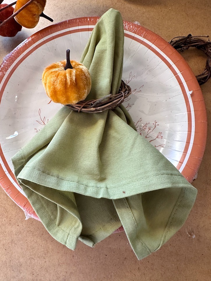 Easy Pumpkin Napkin Rings