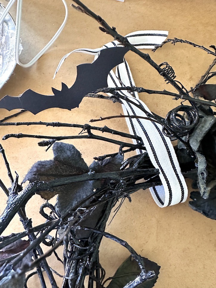 DIY Spooky Black Bat Wreath