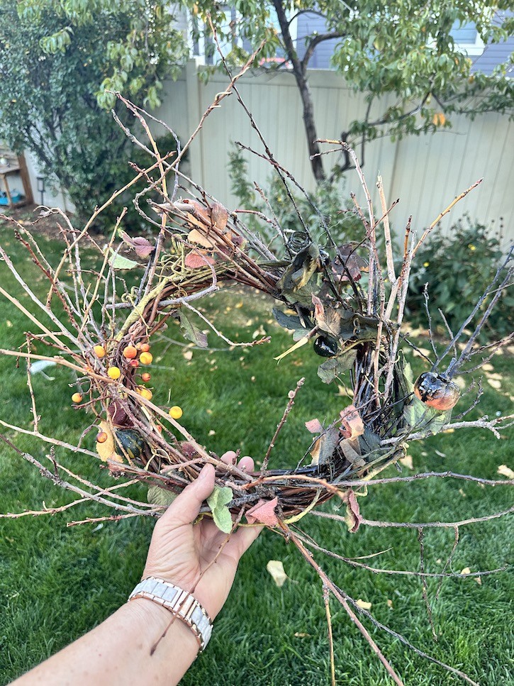 DIY Spooky Black Bat Wreath