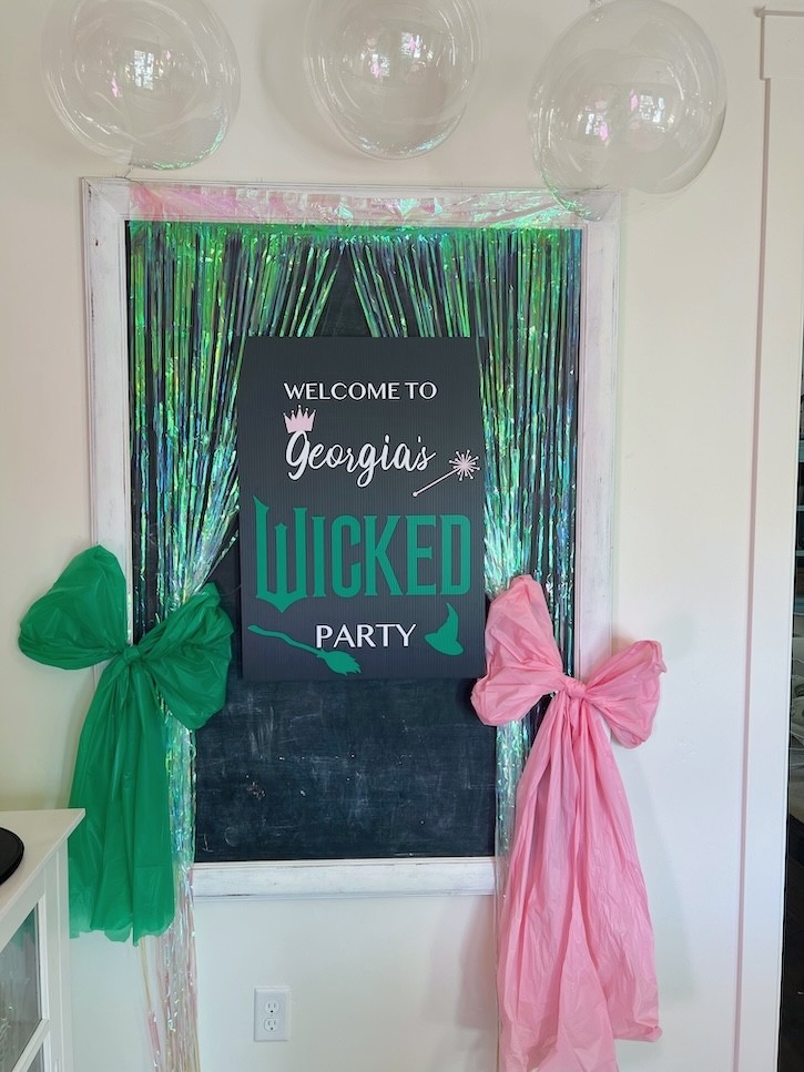 Wicked 4 You: A Pink and Green Wicked 4th Birthday Party