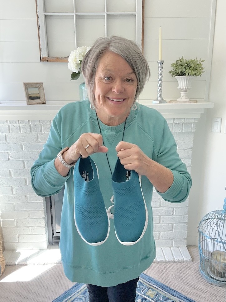 tunic leggings and sneakers coldwater creek early fall fashion 2025