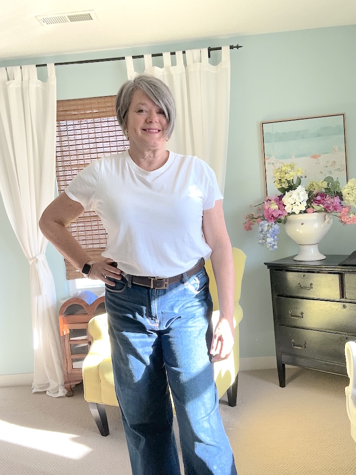 jeans and white t-shirt outfit  