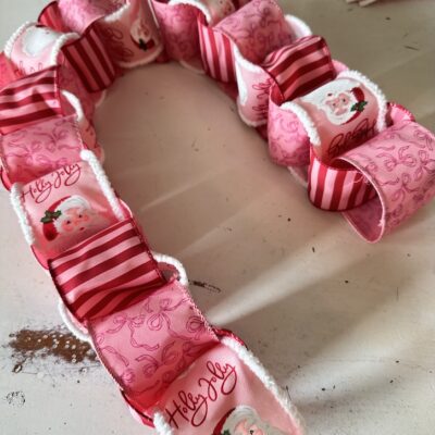 How to Make a Christmas Paper Chain Garland With Ribbon