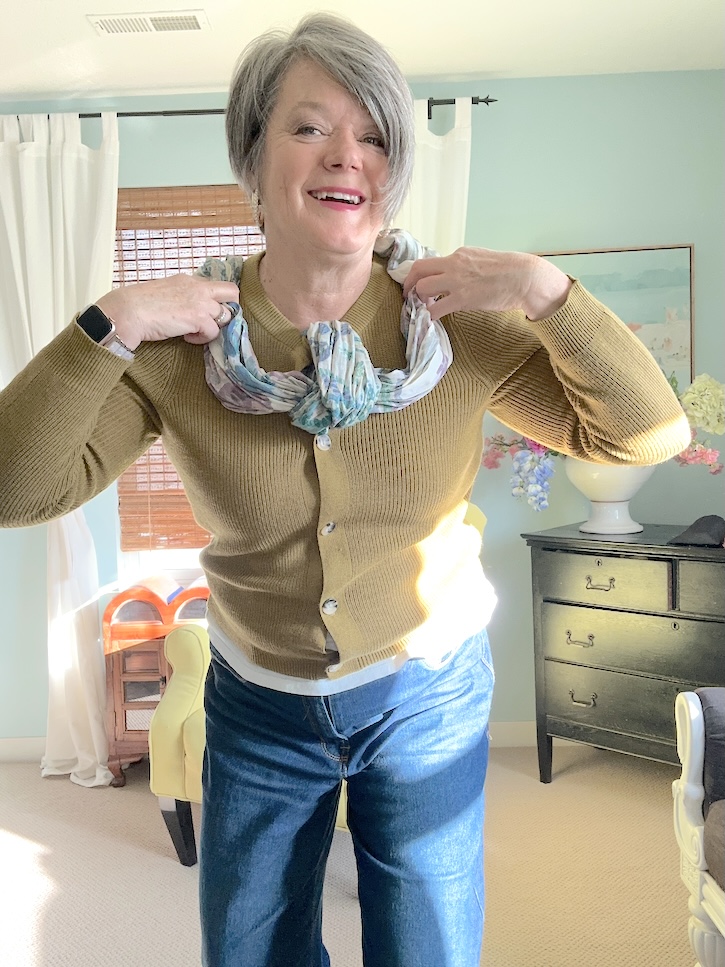 jeans and white t-shirt outfits upscaled