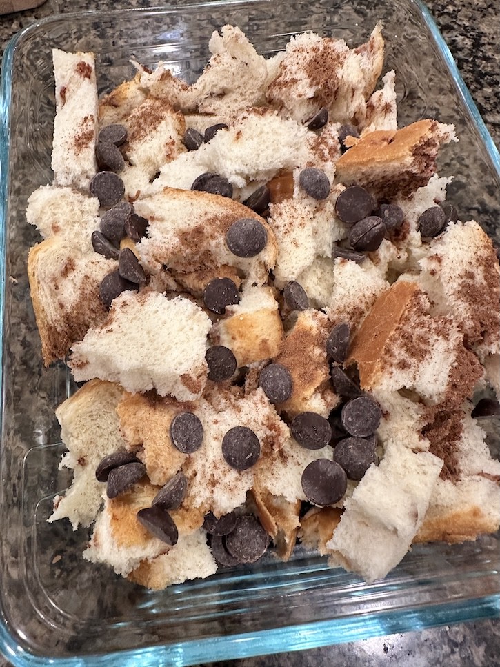 cinnamon chocolate chip bread pudding