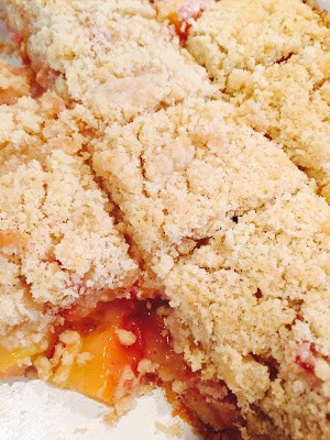 peach crumble bars