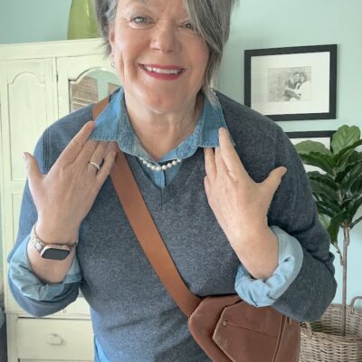 denim shirt casual outfit for women over 50