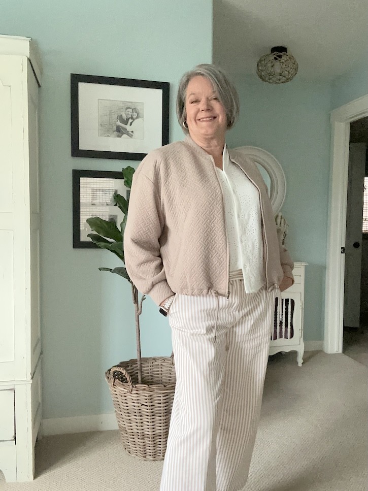 casual neutral outfit for women over 50