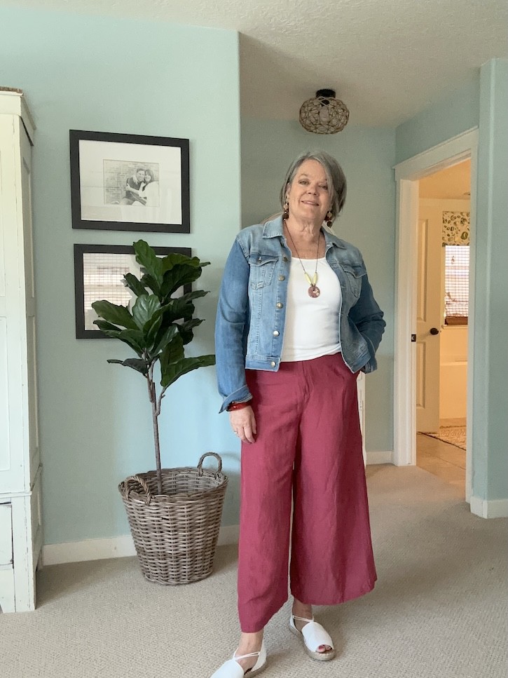 Comfortable wide-leg pants outfit for mature women