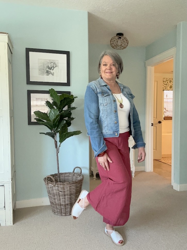 Comfortable wide-leg pants outfit for mature women
