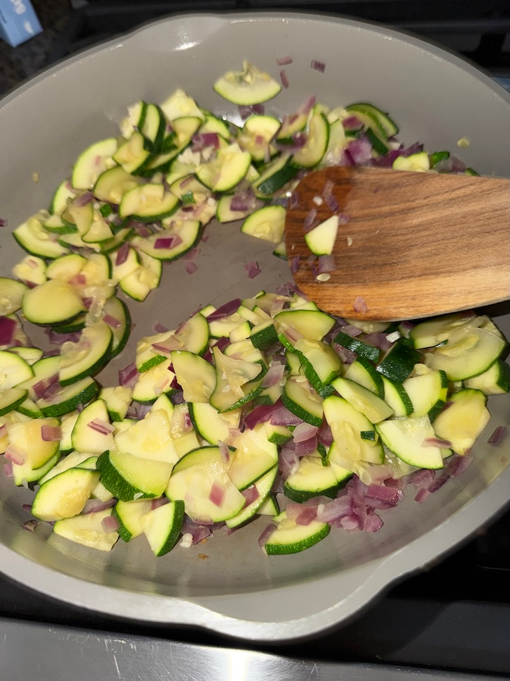zucchini and tomato pie crust
